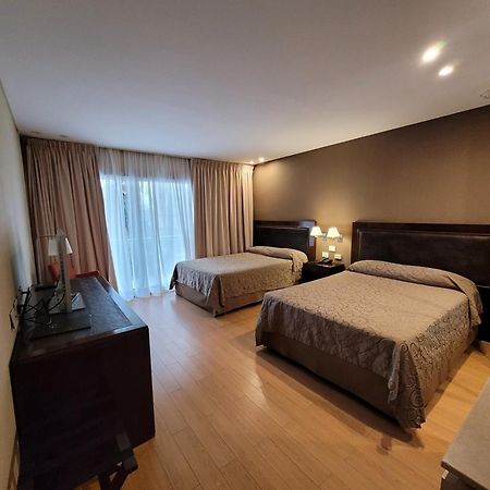 Hotel Plaza Colón Екстериор снимка